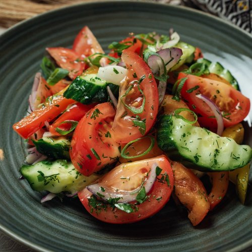 Gemischter Gemüsesalat