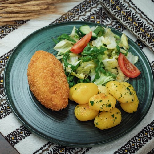 Gefülltes Hähnchenfilet nach Kiewer Art